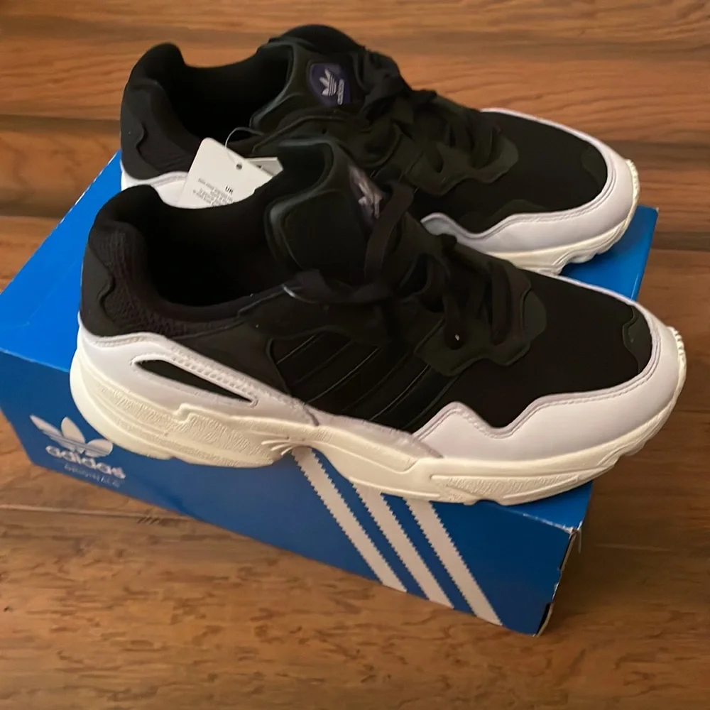 Adidas Yung 96 (Shoebox NOT included) - Picture 3 of 11